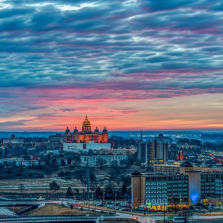 Holiday Inn Des Moines-Downtown-Mercy Campus By Ihg Экстерьер фото