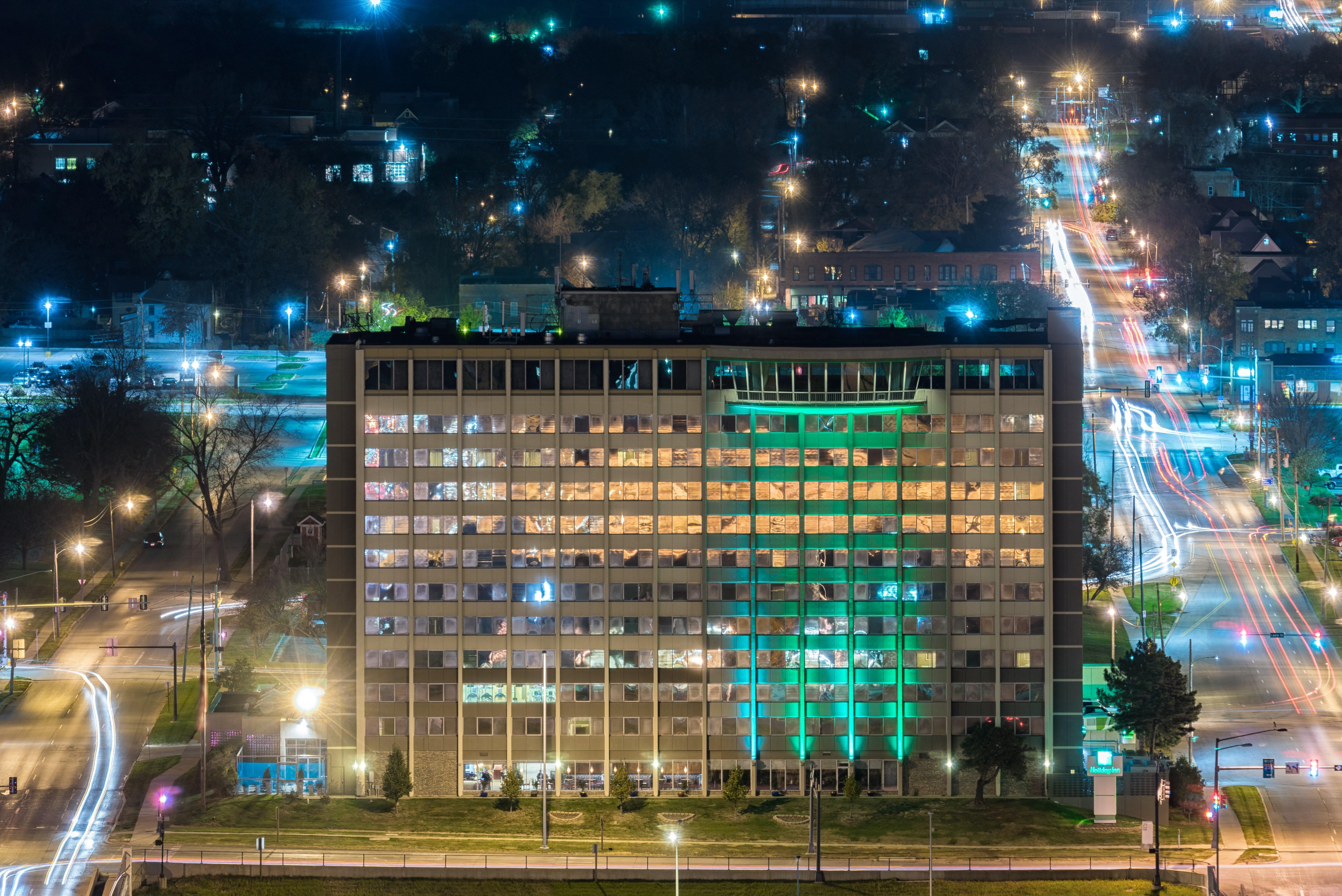 Holiday Inn Des Moines-Downtown-Mercy Campus By Ihg Экстерьер фото